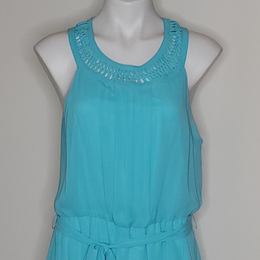 Jessica Simpson aqua Size 12